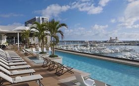 The Ben, Autograph Collection